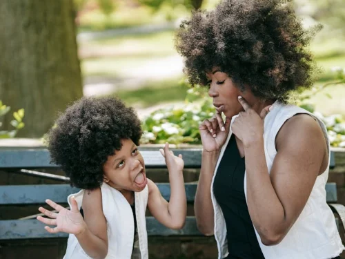 Koç'un Ateşiyle 11. Evin Yıldızları: Bir Vizyonerin Efsanevi Yolculuğu