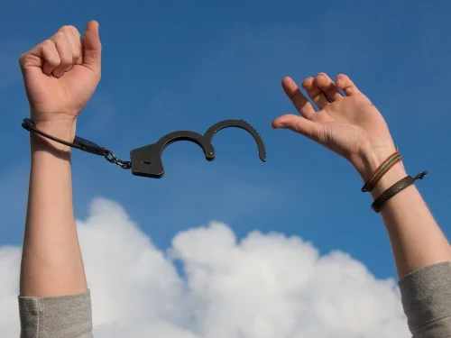 12. Ev Yay Burcu: Kozmik Bir Pusula ve Gizemli Bir Kâşif