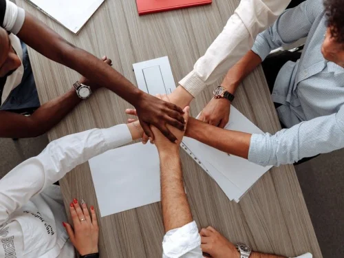 Oğlak'ın 2. Evi: Kıt Kaynakların Aristokratı ve Değerin İnşa Mimarı