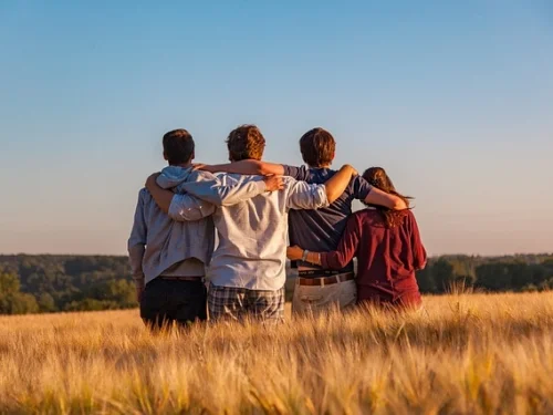 Kova Burcu 3. Ev: Zihnin Yıldız Haritasındaki İkonik Konum