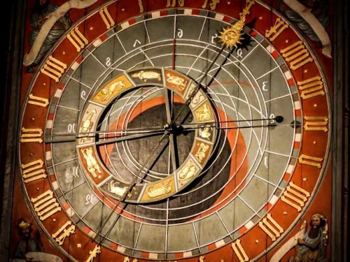 3. Evin Derinlerinde: Zihnin Labirentlerinde Bir Yolculuk