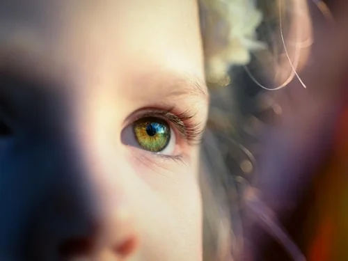 Akrep'in Ateşiyle 5. Evde Bir Yaratıcılık Senfonisi: Gizemin ve Tutkunun Dansı