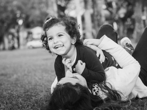 Oğlak Dokunuşu: Yedinci Evdeki Stratejik Aşk ve Ortaklık Ustası