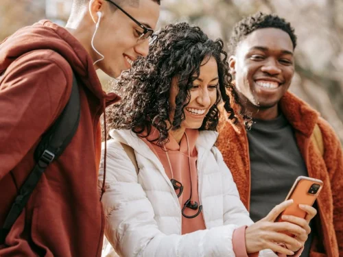 Boğa Güneşi: Toprağın Zarafeti, Maddenin Altın Dokunuşu ve Sabrın Destansı Gücü