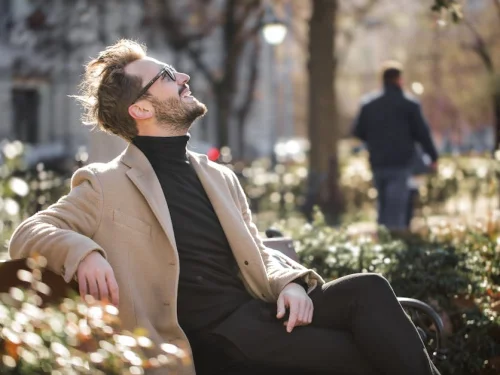 Kaderin Altın Dokunuşu: Kuzey Ay Düğümü Kavuşum Juno ile Evliliğin ve Ortaklığın Efsanevi Mimarı