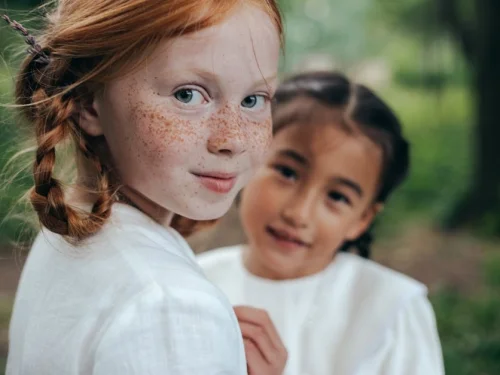 Kova Burcundaki Merkür: Fütüristik Zihinlerin Elit Analizi