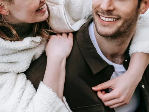 Akrep'in Satürn'ü: Karanlıkta Parlayan Bir Elmasın Gizemli Yaratıcısı