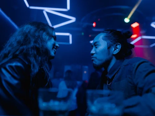 Aslan'da Uranüs: Yıldız Tozu ve Kıvılcım Saçan Bir Ruhun Anatomisi