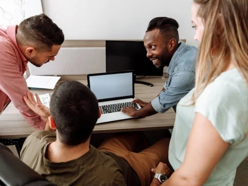 Akrep'in Ateşiyle Yanan Venüs: Gizemli Cazibenin Anatomisi