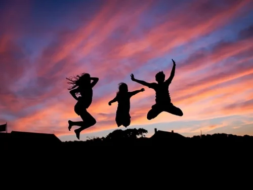 İkizler Venüs: Sohbetin Altın Çağı ve Zihnin Romantizmi